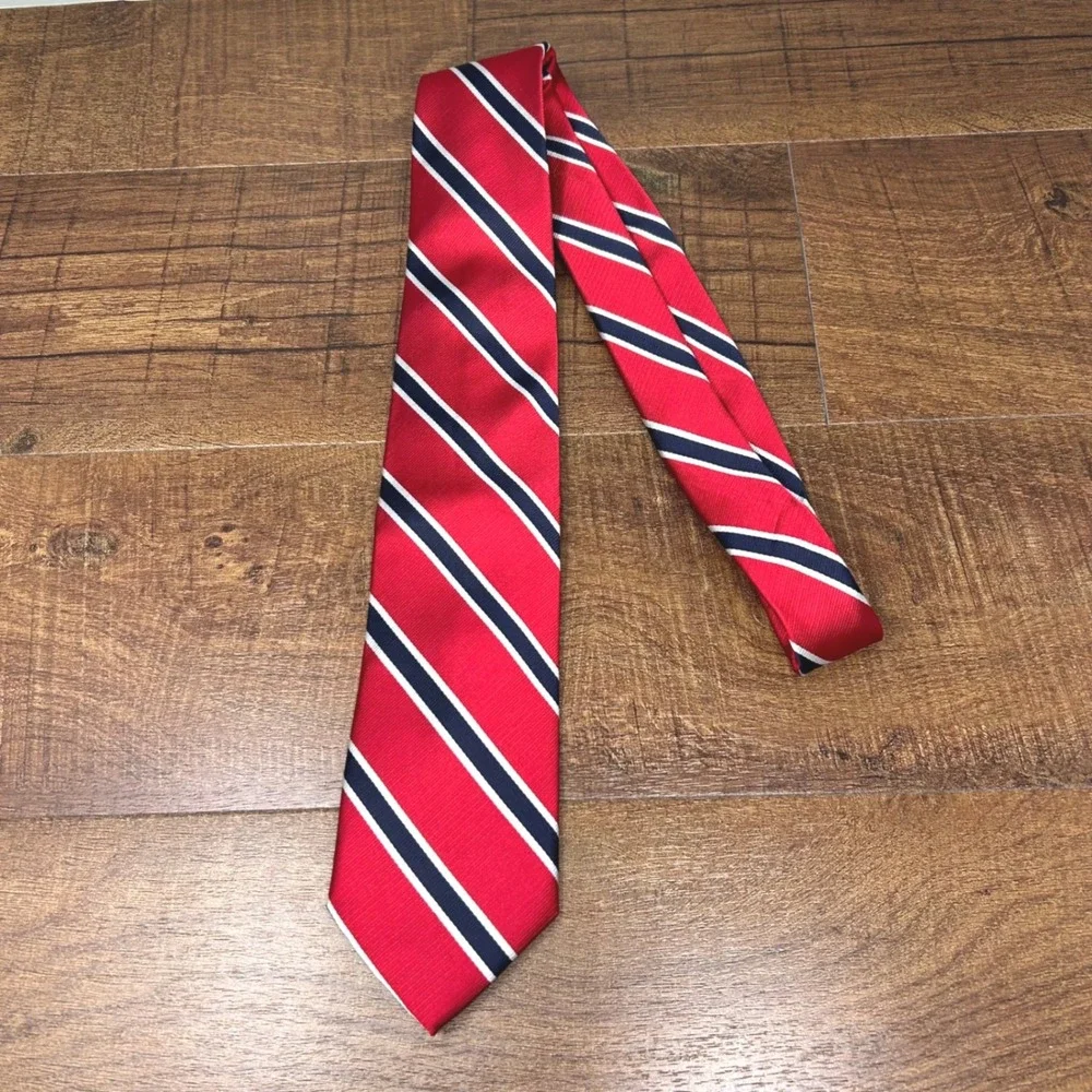 Allen Edmonds Collection Red &‎ Navy Striped 100% Silk Necktie USA